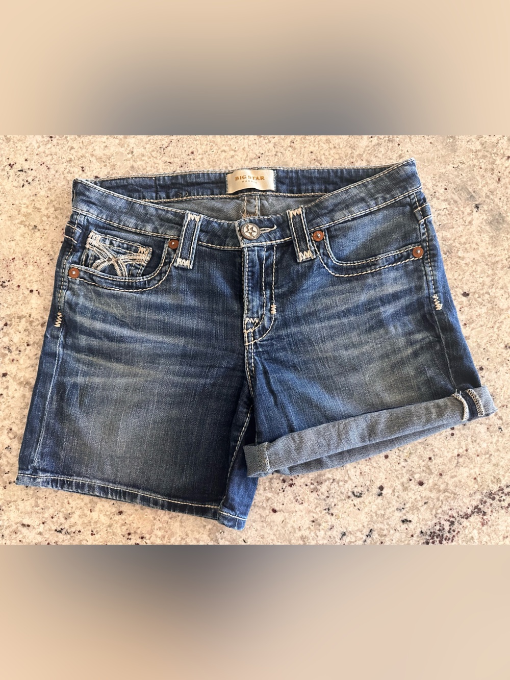 Big Star Maddie Faded Denim
Jean Shorts Dark Wash 28